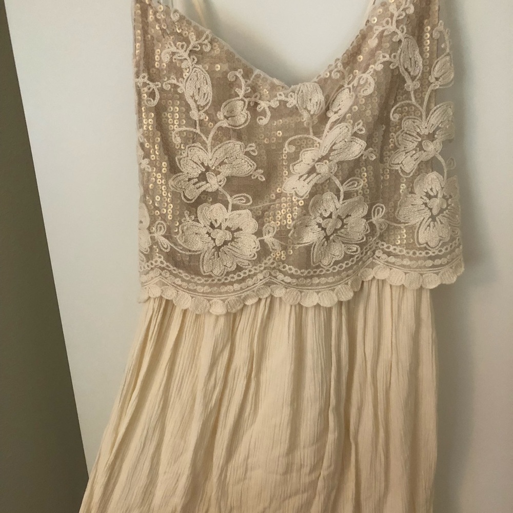 Hollister off white lace dress
